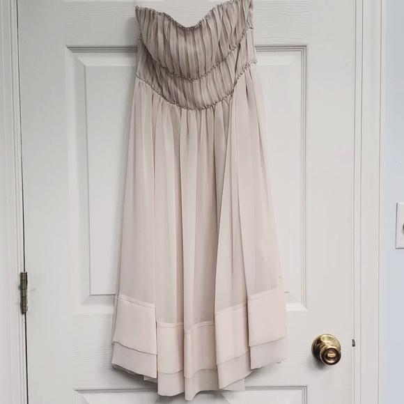 H&M Dresses & Skirts - H&M Conscious Collection Strapless Dress, Size 4